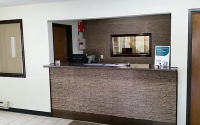 Photo 5 - Rodeway Inn Cedar Rapids Westdale