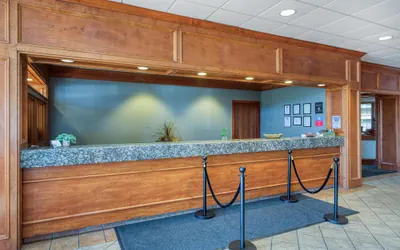 Photo 4 - SureStay Plus Hotel by Best Western Price