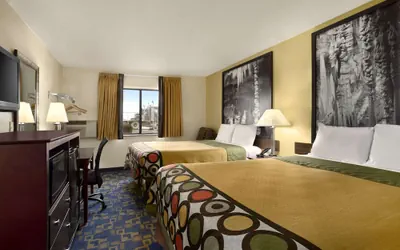 Photo 5 - Super 8 by Wyndham Carlsbad