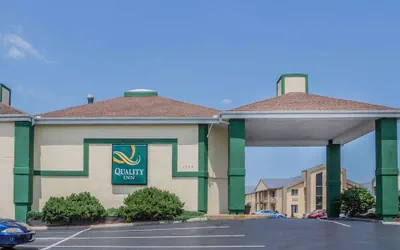 Photo 2 - Quality Inn Port Clinton Waterfront