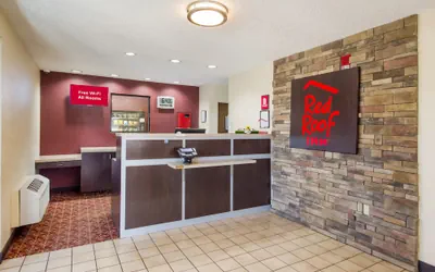 Photo 3 - Red Roof Inn Shelbyville