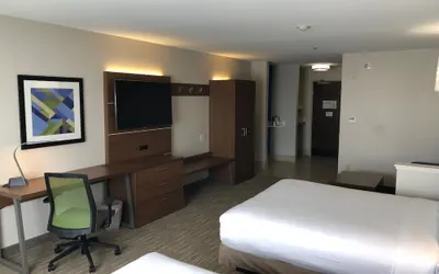Photo 5 - Holiday Inn Express Arlington by IHG