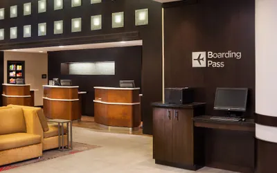 Photo 4 - Courtyard by Marriott Minneapolis Downtown