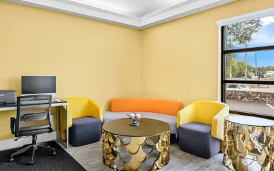 Photo 4 - Days Inn by Wyndham Salem