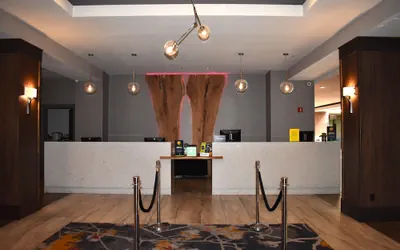 Photo 5 - DoubleTree by Hilton Chicago - Oak Brook