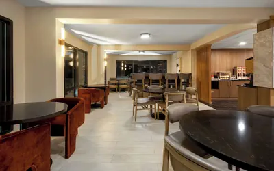 Photo 4 - Best Western Plus Meadowlands