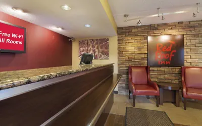 Photo 5 - Red Roof Inn Detroit - Warren