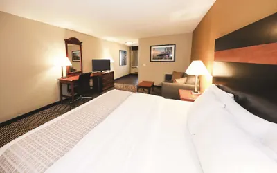 Photo 5 - La Quinta Inn by Wyndham Sandusky near Cedar Point