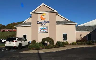 Photo 2 - Comfort Inn Splash Harbor