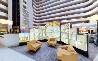 Photo 3 - Sheraton West Des Moines Hotel