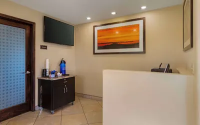 Photo 4 - Best Western Desert Inn