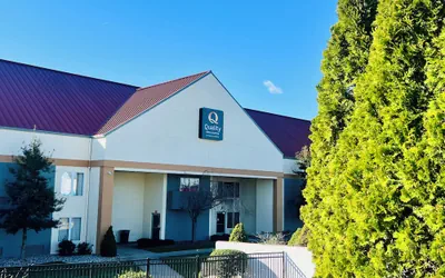 Photo 2 - Quality Inn & Suites Elizabethtown