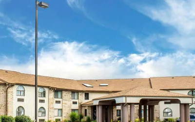 Photo 2 - Quality Inn Elyria