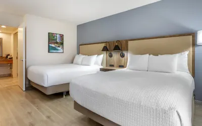 Photo 5 - Best Western Plus A Wayfarer's Inn And Suites