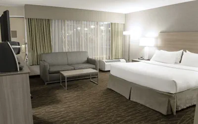 Photo 3 - Holiday Inn Fargo by IHG