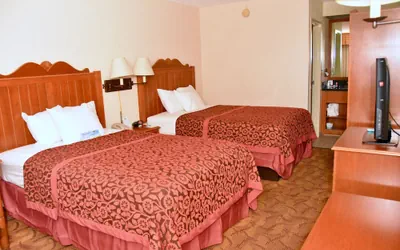 Photo 4 - Days Inn by Wyndham Las Cruces