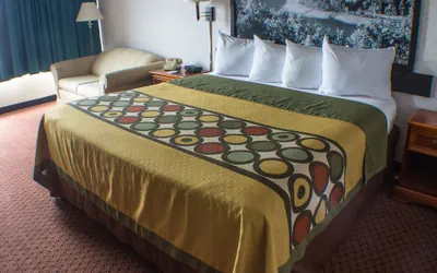 Photo 5 - Econo Lodge Erie near Casino