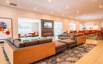 Photo 4 - La Quinta Inn & Suites by Wyndham Danbury