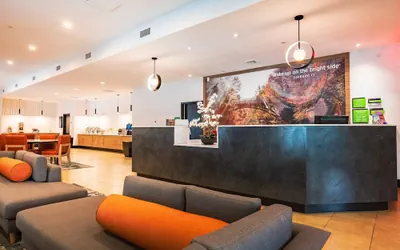Photo 3 - La Quinta Inn & Suites by Wyndham Danbury