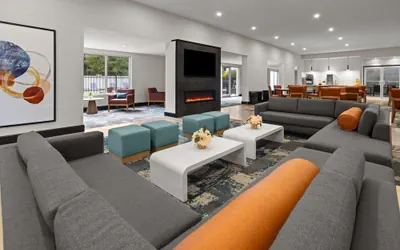 Photo 4 - La Quinta Inn & Suites by Wyndham Danbury