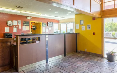 Photo 3 - A Victory Inn Tolleson