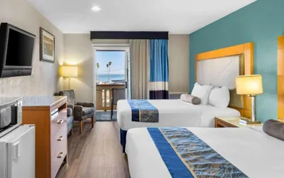 Photo 2 - Howard Johnson by Wyndham Santa Cruz
