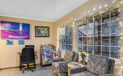 Photo 4 - Howard Johnson by Wyndham Santa Cruz