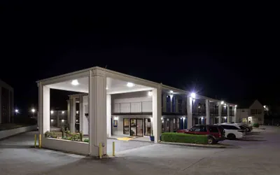 Photo 2 - Days Inn by Wyndham Douglasville-Atlanta-Fairburn Road