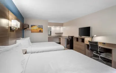 Photo 4 - Days Inn by Wyndham Victoria TX East