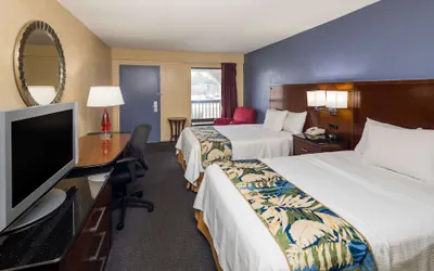 Photo 4 - Days Inn by Wyndham Walterboro