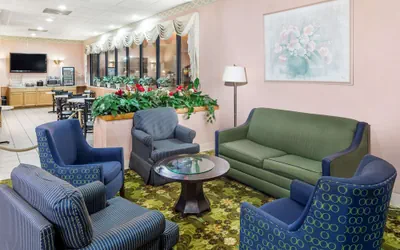 Photo 2 - Days Inn by Wyndham Walterboro