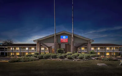 Photo 2 - SureStay Plus by Best Western Beaumont