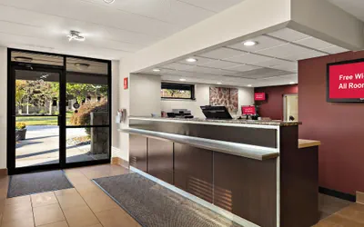 Photo 5 - Red Roof Inn Cleveland - Westlake