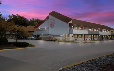 Red Roof Inn Cleveland - Westlake