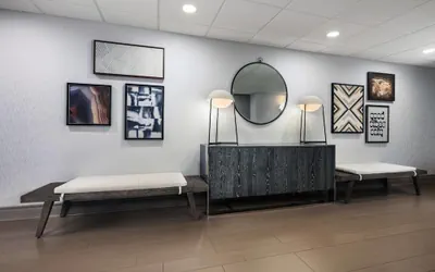 Photo 3 - La Quinta Inn & Suites by Wyndham Downtown Asheville