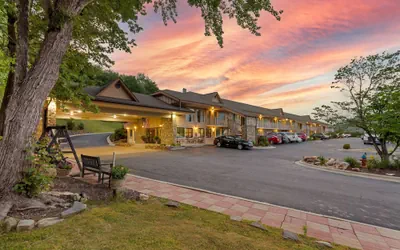 Photo 2 - Best Western Smoky Mountain Inn