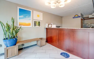Photo 3 - Days Inn by Wyndham Nashville Saint Thomas West Hospital