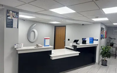 Photo 3 - Motel 6 Eau Claire, WI
