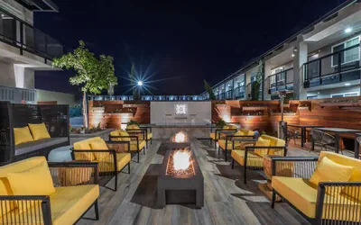 Photo 2 - Bluestem Hotel Torrance Los Angeles, an Ascend Collection Hotel