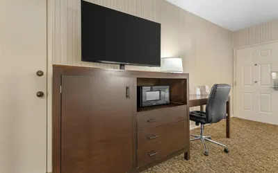 Photo 4 - Best Western Plus Big America