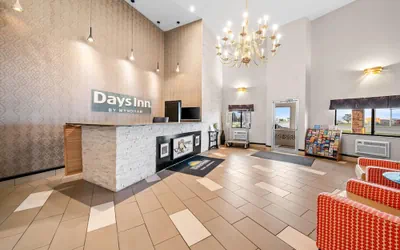 Photo 3 - Days Inn by Wyndham York