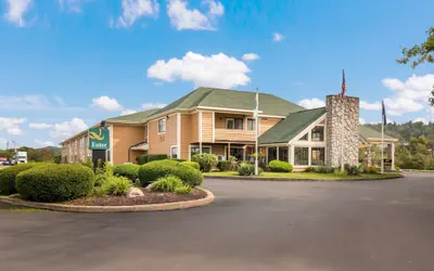 Photo 2 - Quality Inn Bloomsburg
