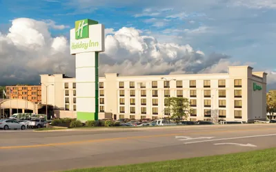 Photo 2 - Holiday Inn Cleveland-S Independence by IHG