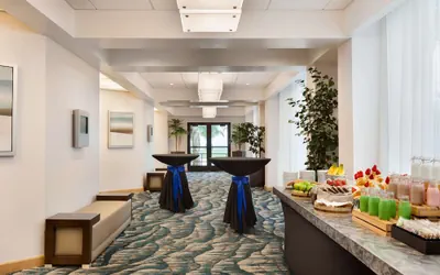 Photo 5 - Embassy Suites by Hilton San Luis Obispo