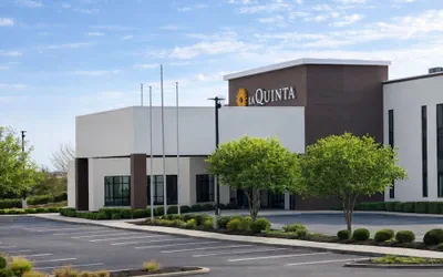 La Quinta Inn & Suites by Wyndham Miamisburg Dayton South