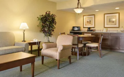 Photo 3 - Red Lion Hotel Wenatchee City Center
