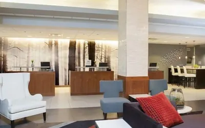 Photo 3 - DoubleTree by Hilton Chicago - North Shore Conference Center