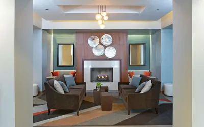 Photo 4 - DoubleTree by Hilton Chicago - North Shore Conference Center