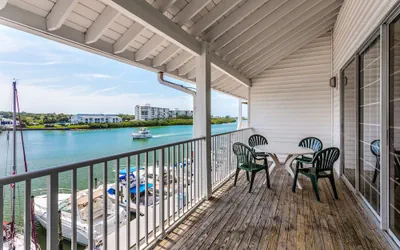 Photo 5 - Holiday Inn & Suites Clearwater Beach S-Harbourside by IHG