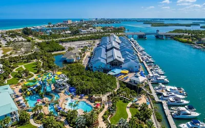Photo 2 - Holiday Inn & Suites Clearwater Beach S-Harbourside by IHG
